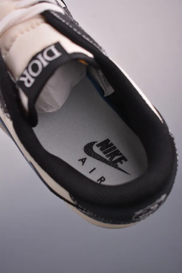 Fraent x Travis Scott x Air 1 Low OG Edition