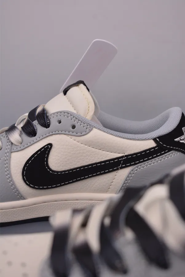 Fraent x Travis Scott x Black 8 Air 1 Low Triple Collaboration Sneaker
