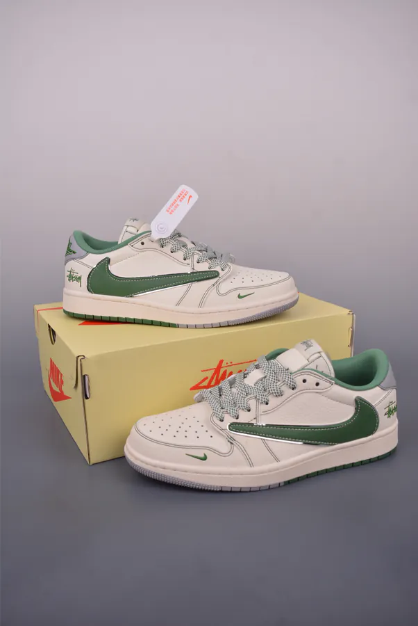 Fraent x Travis Scott x Air 1 Low OG Version