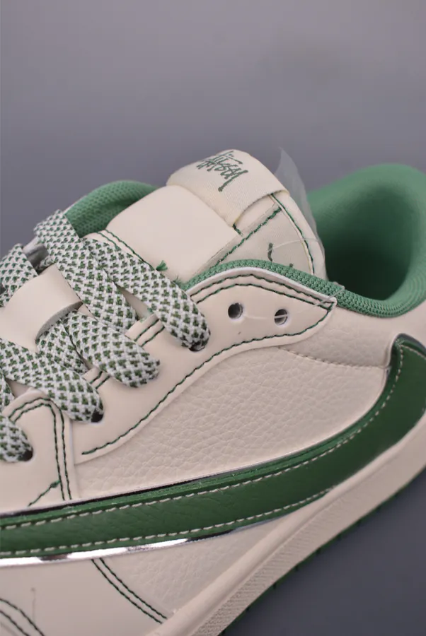Fraent x Travis Scott x Air 1 Low OG Version