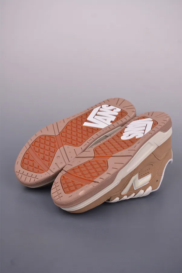 VAN Upland Brown Vintage Style Sneaker