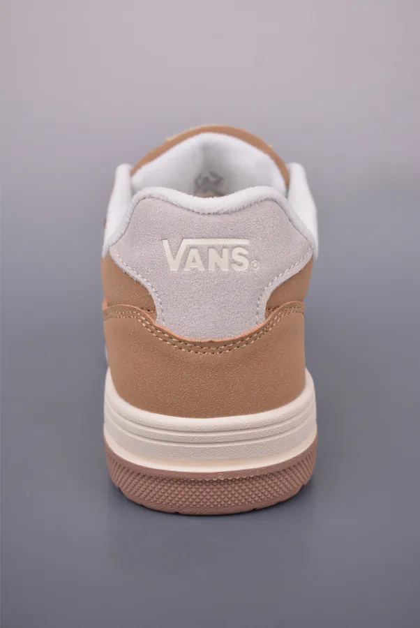 VAN Upland Brown Vintage Style Sneaker