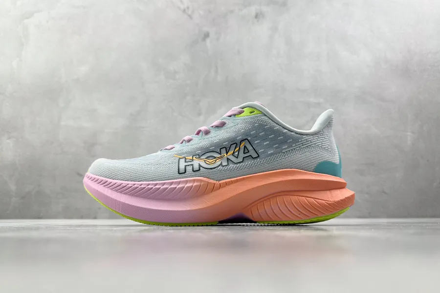 HOKA ONE ONE Bucket Bag in Gray Pink