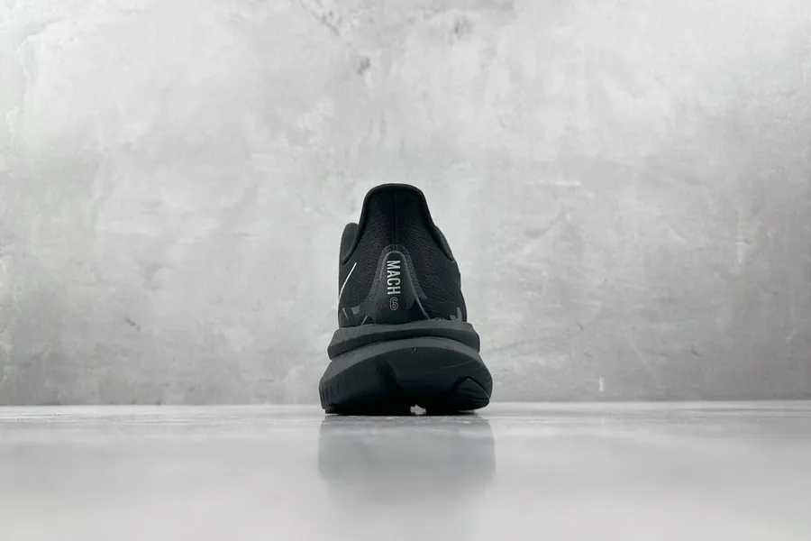 ONE ONE H 6 Black