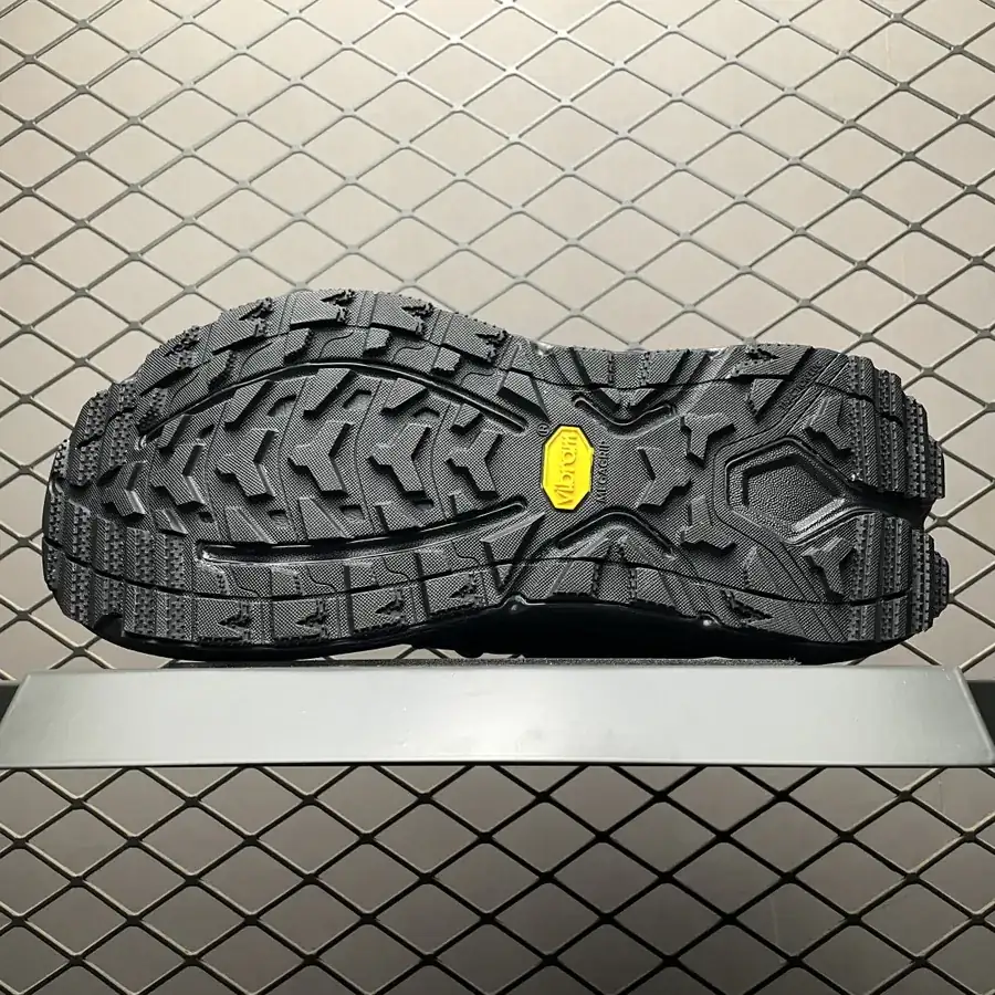 Hoka One One Kaha 3 GTX Mountain Hiking Shoes