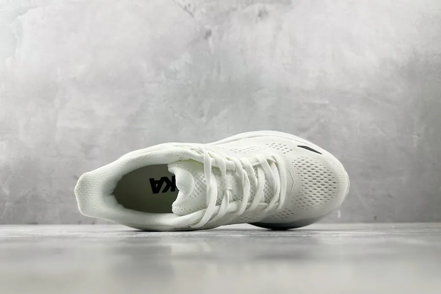 HOKA ONE ONE Bondi 9 White