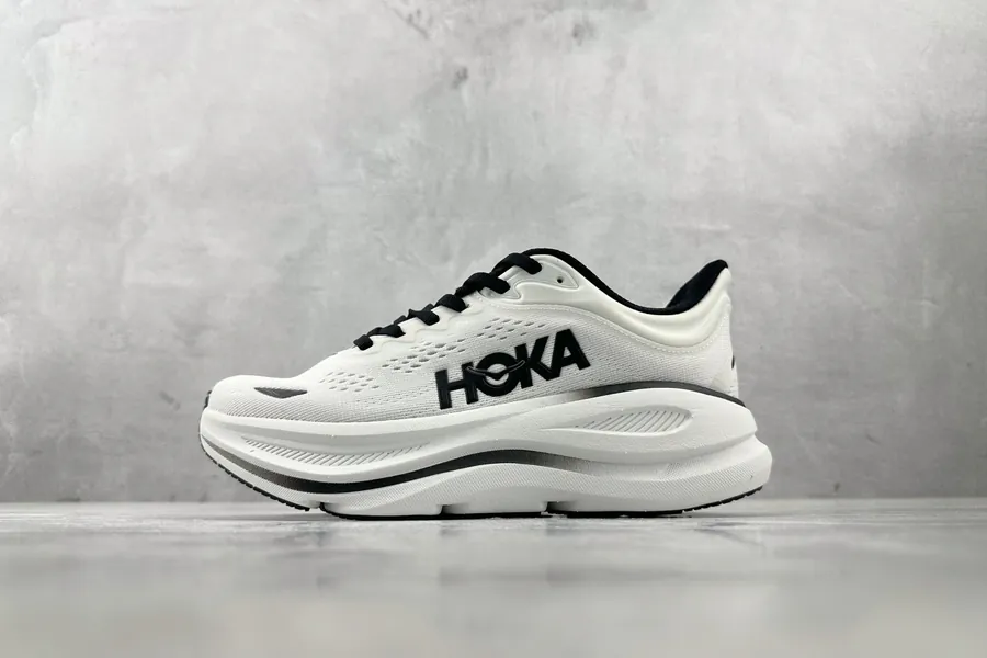 HOKA ONE ONE Bondi 9 in White and Black