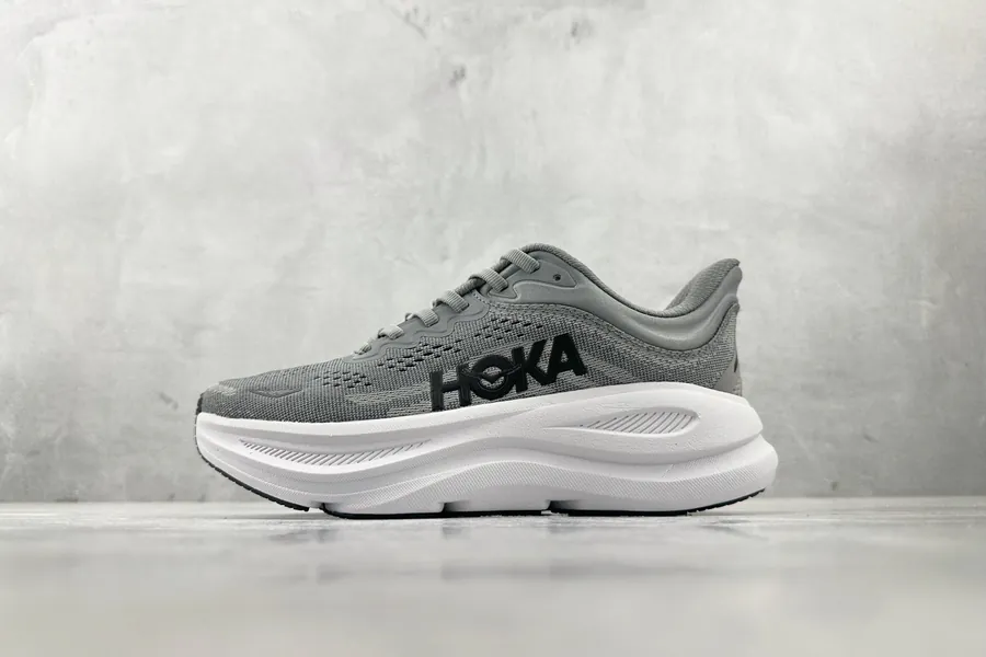 HOKA ONE ONE Bondi 9 in Gray