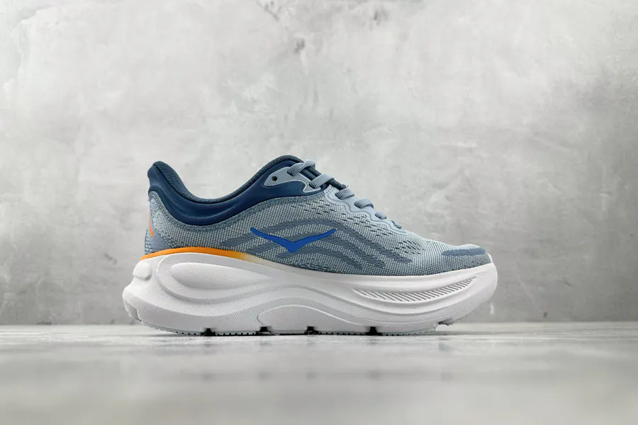 HOKA ONE ONE Bondi 9 in Blue