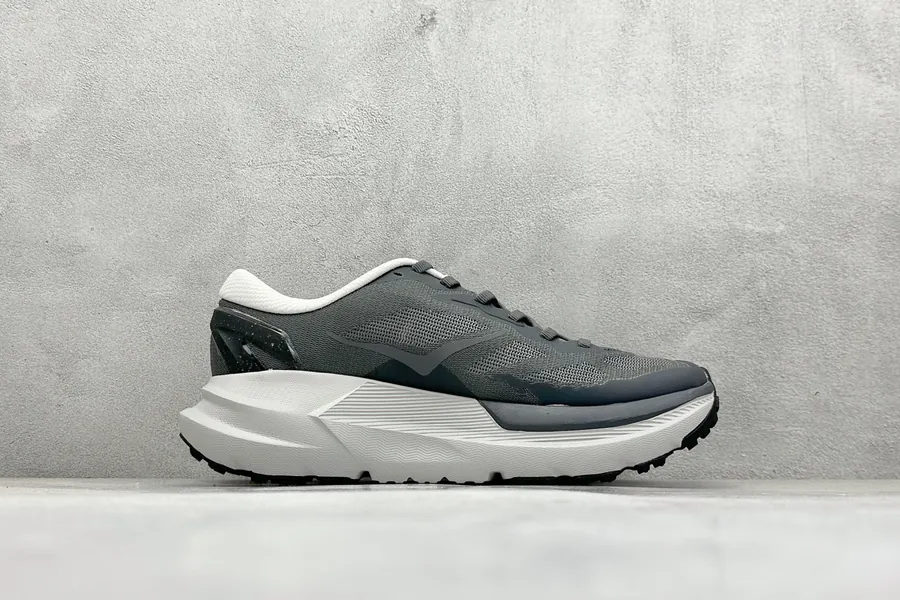 Hoka Mafate Speed X Lightweight Mountain Running Shoes