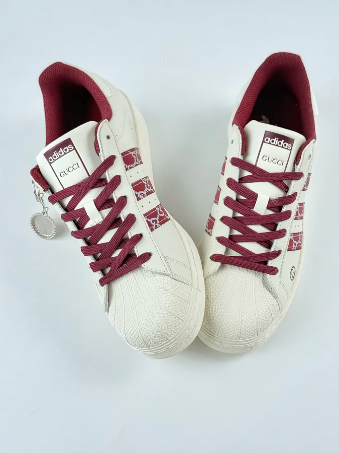 GUCCI White Red Superstar