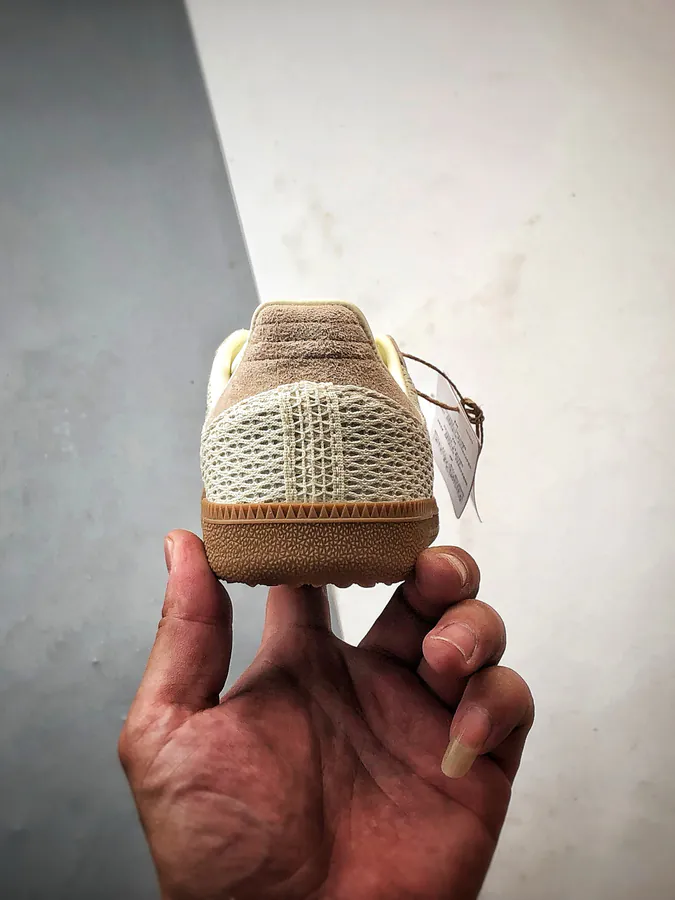 AD Originals Samba OG in Ivory