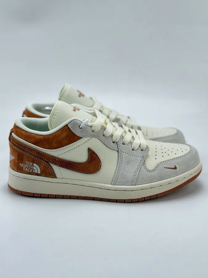 Air 1 Retro Low x The North Face White Brown Small Hook