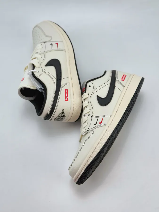 Air Jordan 1 Retro Low x Supreme White Black Double Hook