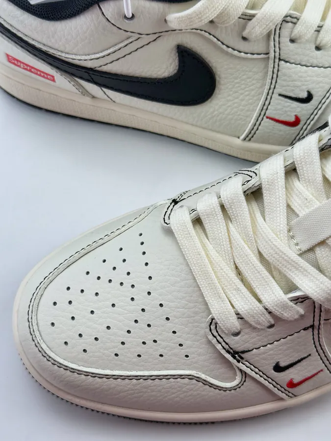 Air Jordan 1 Retro Low x Supreme White Black Double Hook