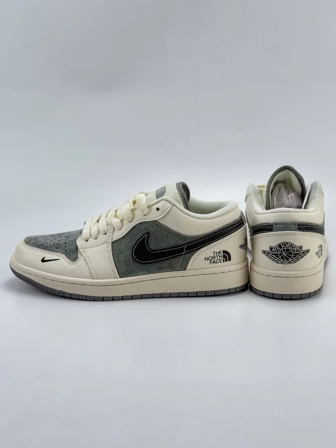 Air Jordan 1 Retro Low x The North Face