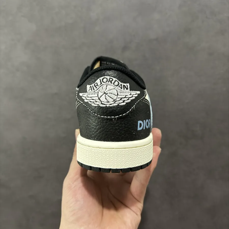 Travis Scott x Fraent Design x Air 1 Low OG SP Cultural Casual Sneaker
