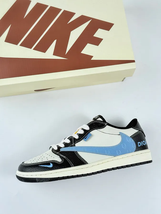 Travis Scott x Air 1 Low Reverse Black Blue Swoosh Low Top