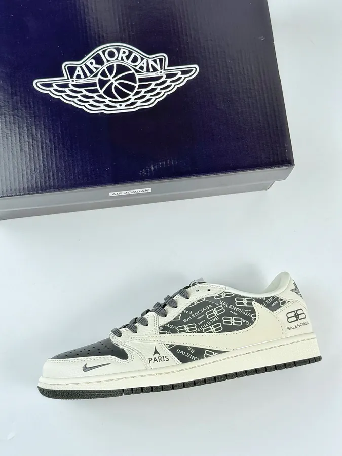 Travis Scott x Air 1 Low Reverse White Grey Swoosh