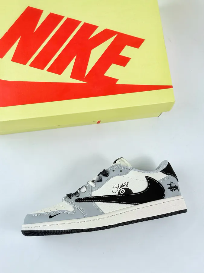 Travis Scott x Air 1 Low Reverse Gray White Swoosh Low Cut