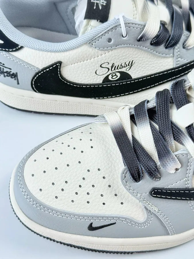 Travis Scott x Air 1 Low Reverse Gray White Swoosh Low Cut