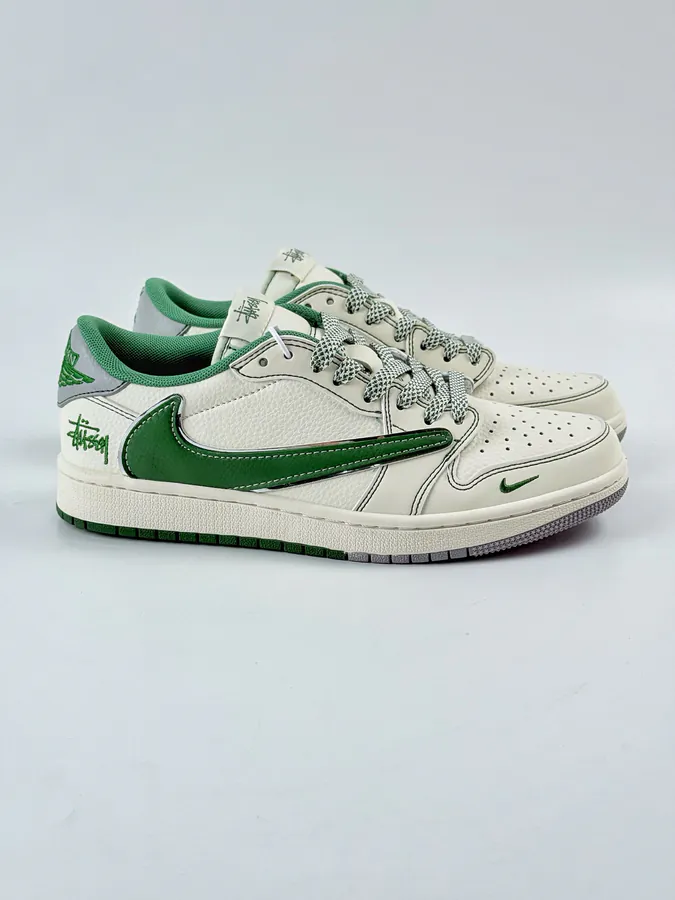 Travis Scott x Air 1 Low Reverse White Green Swoosh Starry Outsole