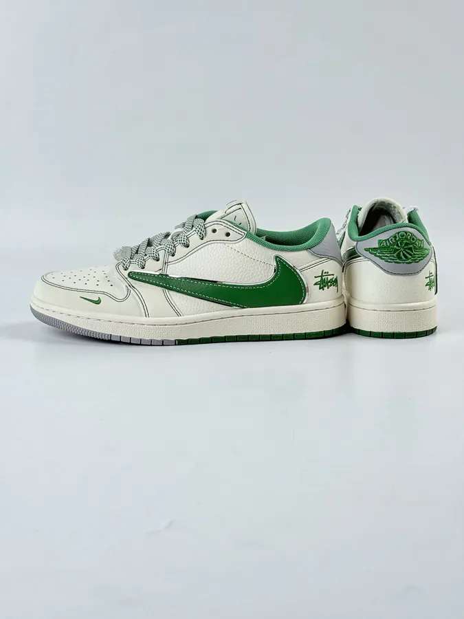 Travis Scott x Air 1 Low Reverse White Green Swoosh Starry Outsole