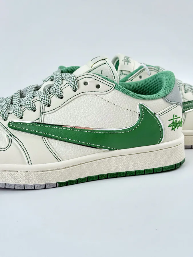 Travis Scott x Air 1 Low Reverse White Green Swoosh Starry Outsole