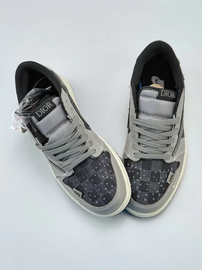 Travis Scott x Air 1 Low Reverse Gray Black Swoosh Low Top