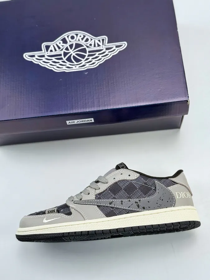 Travis Scott x Air 1 Low Reverse Gray Black Swoosh Low Top