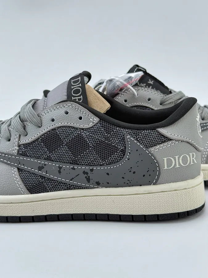 Travis Scott x Air 1 Low Reverse Gray Black Swoosh Low Top
