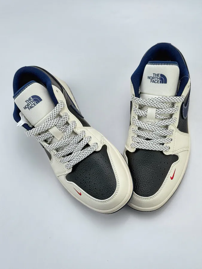 Air Jordan 1 Retro Low x The North Face