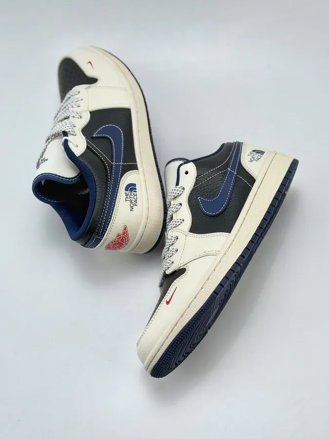 Air Jordan 1 Retro Low x The North Face