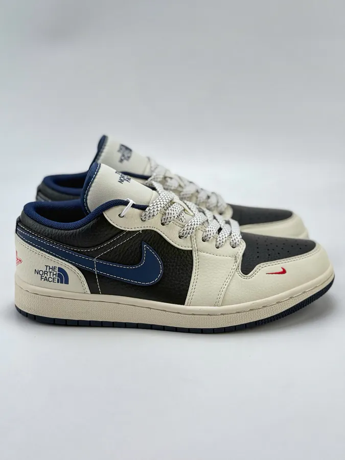 Air Jordan 1 Retro Low x The North Face