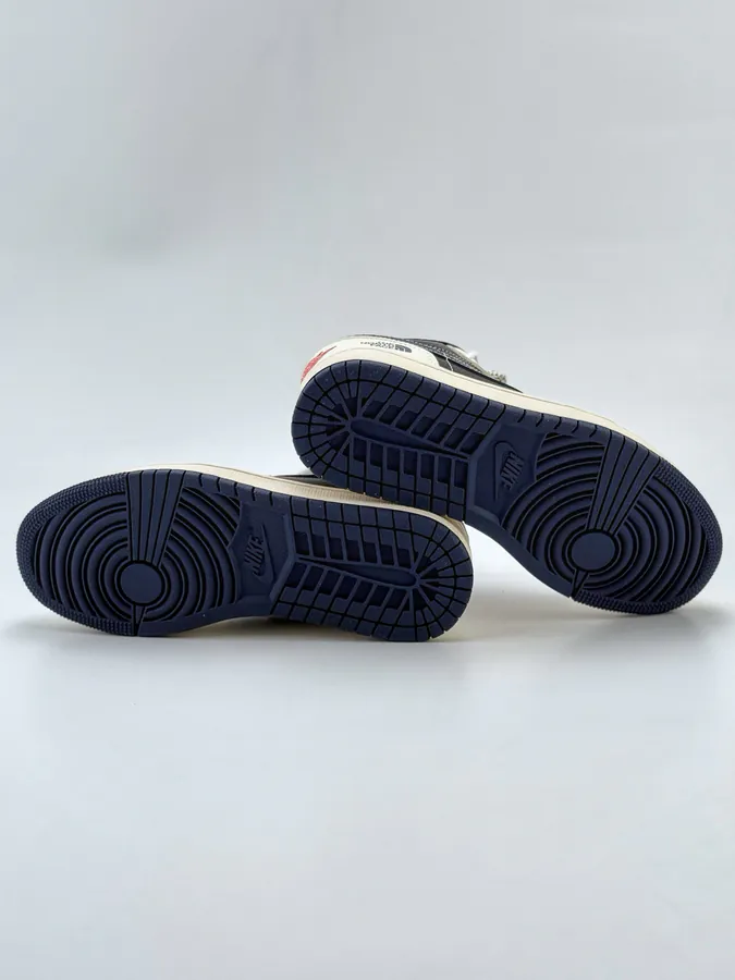 Air Jordan 1 Retro Low x The North Face