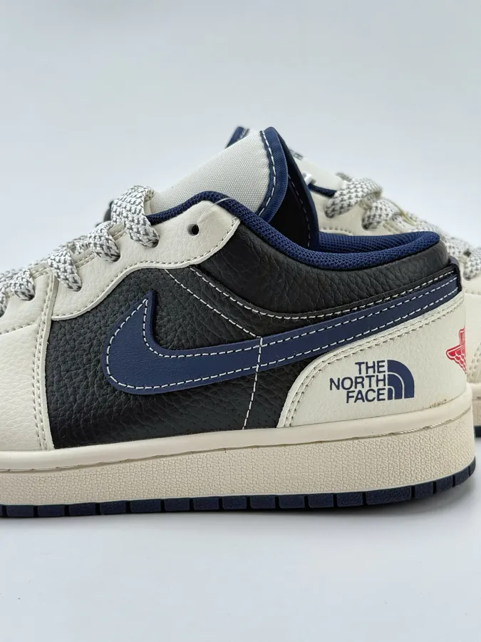 Air Jordan 1 Retro Low x The North Face