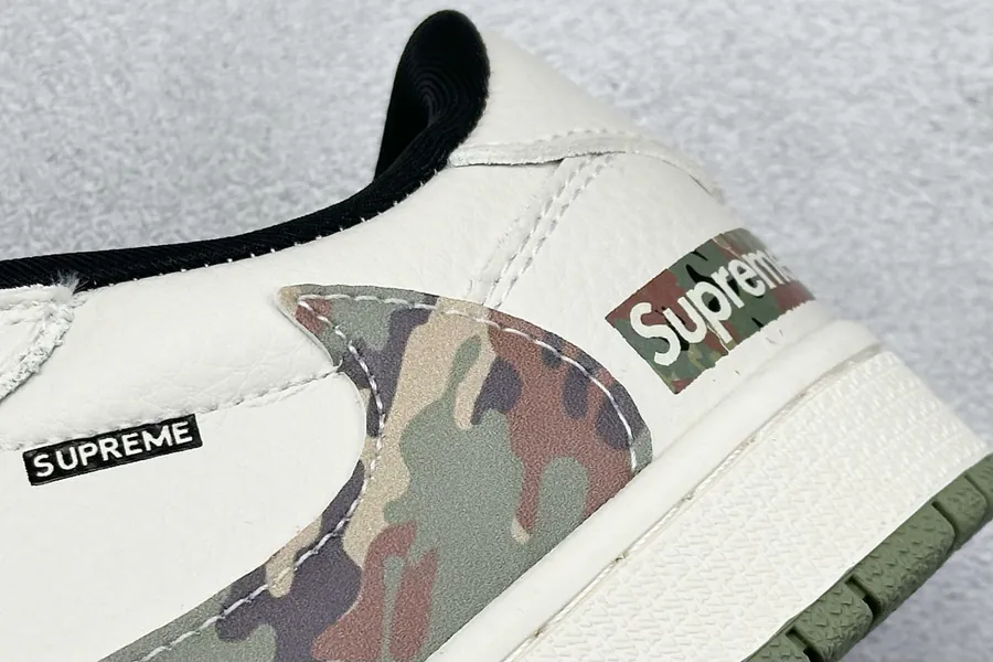Travis Scott x Fraent Design x Air 1 Low OG SP 1 Camouflage Hook Cultural Sneaker