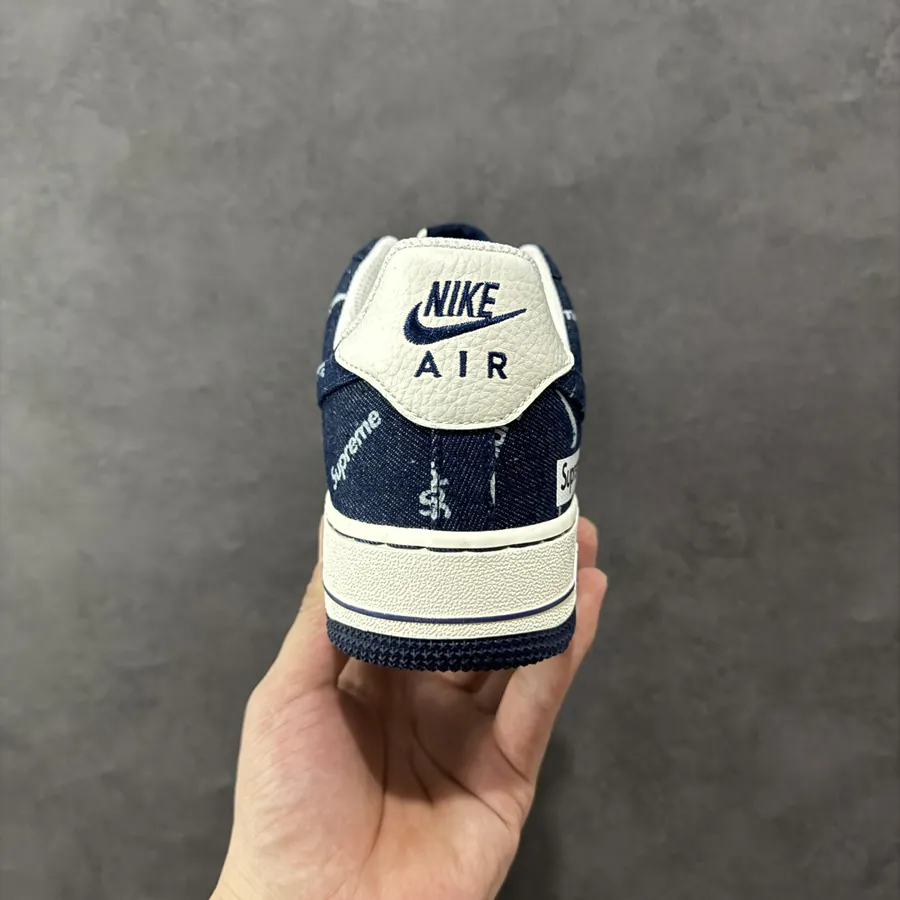 Supreme x Nk Air Force 1’07 Low Top Sneaker