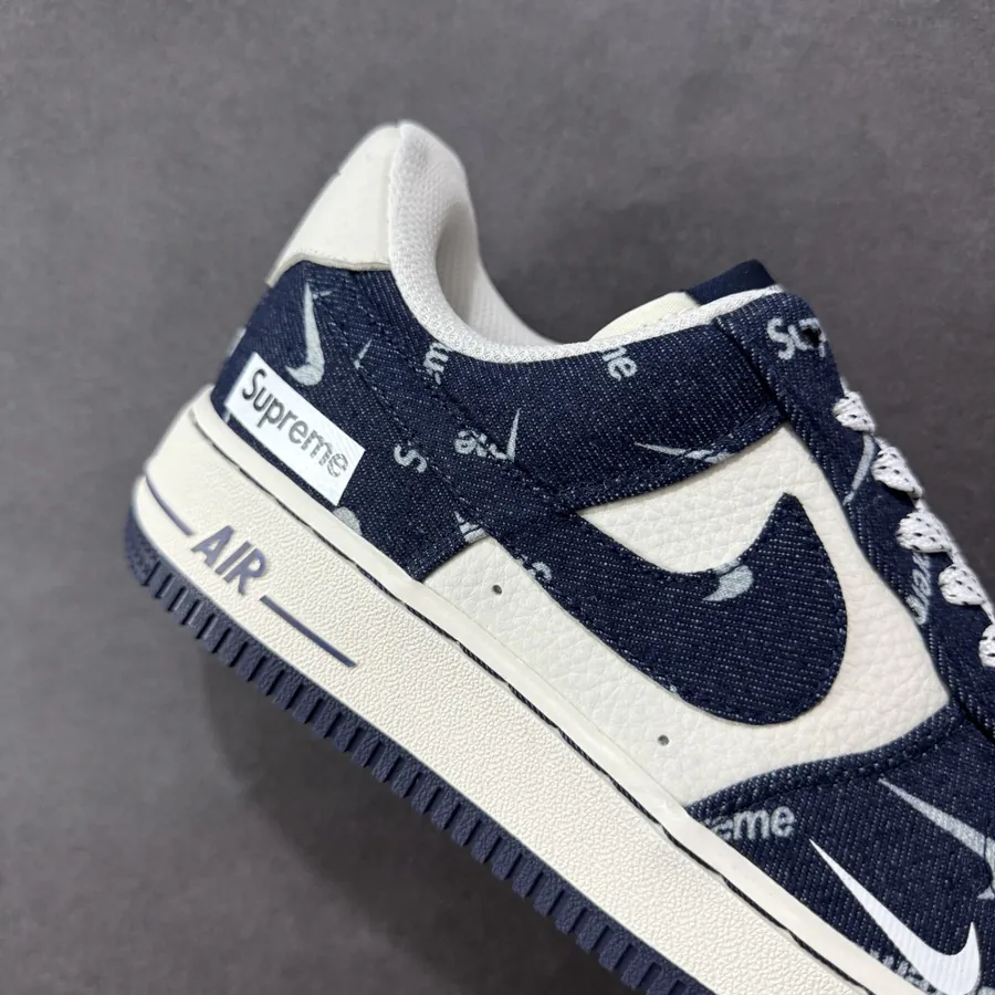 Supreme x Nk Air Force 1’07 Low Top Sneaker