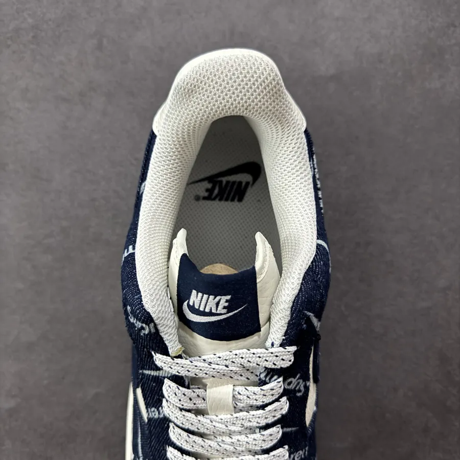 Supreme x Nk Air Force 1’07 Low Top Sneaker