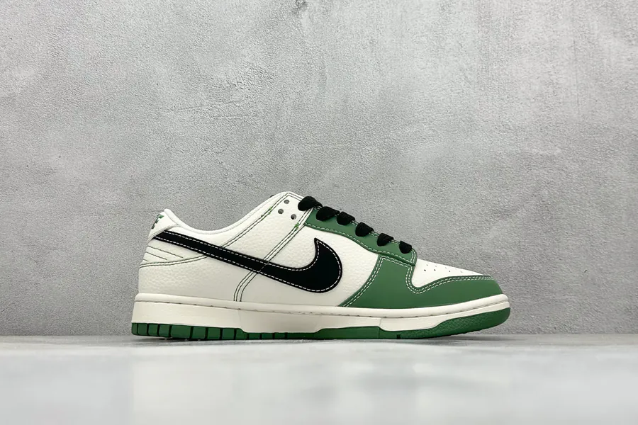 Nike SB Dunk Low x GUCCI Green and White