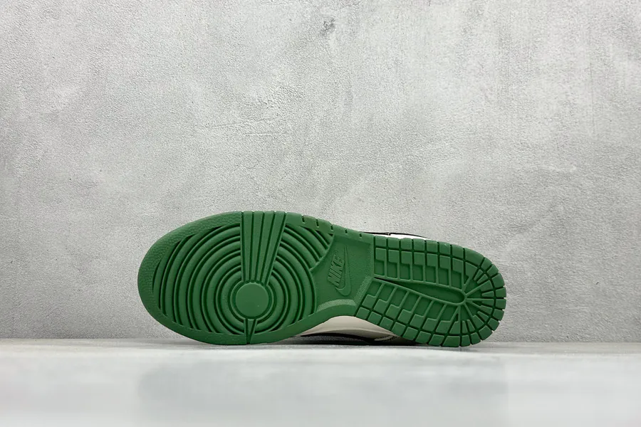 Nike SB Dunk Low x GUCCI Green and White