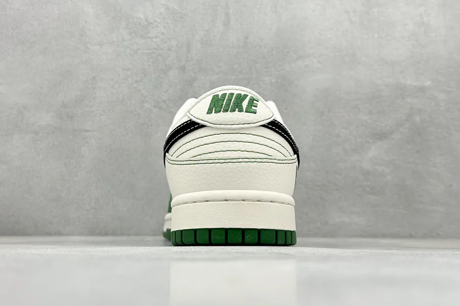 Nike SB Dunk Low x GUCCI Green and White