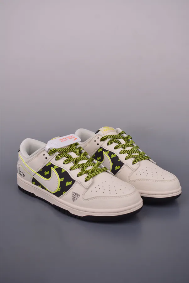Gucci x Nike SB Dunk Low Exclusive Edition