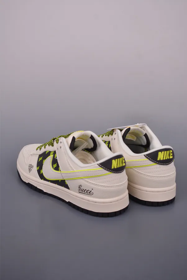 Gucci x Nike SB Dunk Low Exclusive Edition