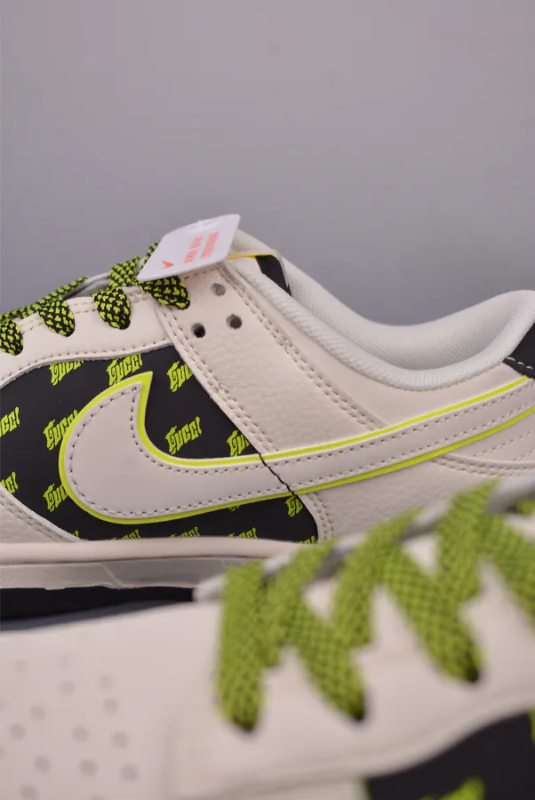 Gucci x Nike SB Dunk Low Exclusive Edition