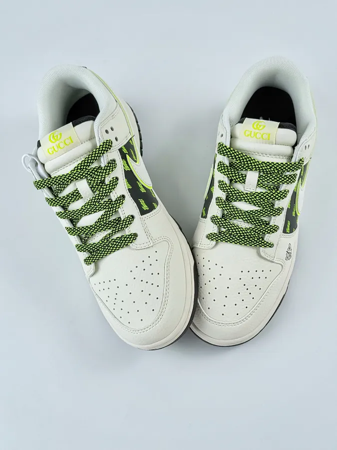Nike SB Dunk Low x GUCCI White Green Starry
