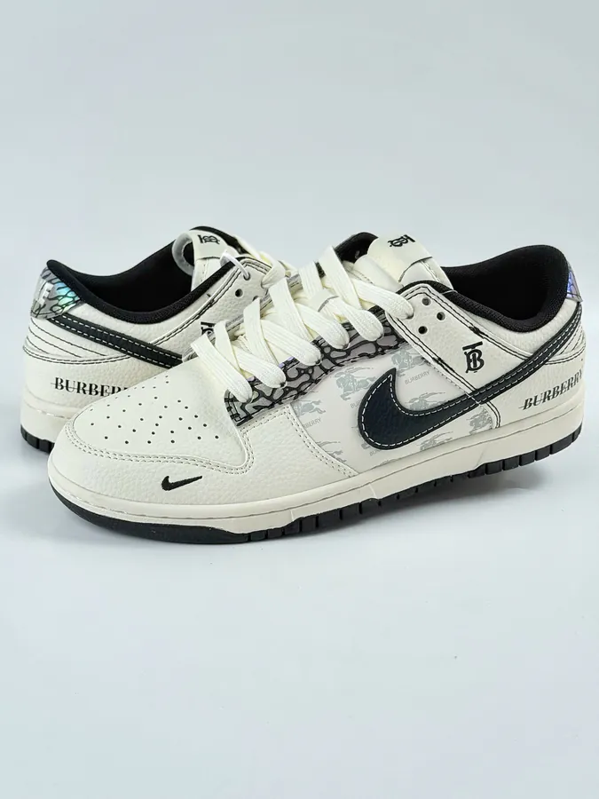 Nike SB Dunk Low x BURBERRY White Black Small Chevron