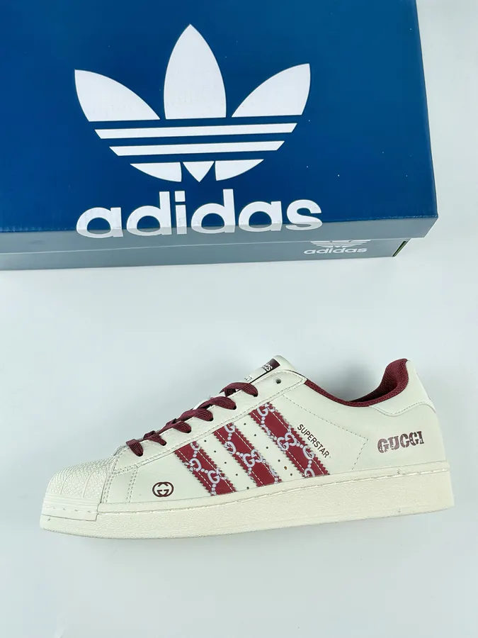 GUCCI White Red Superstar Premium Leather Sneaker