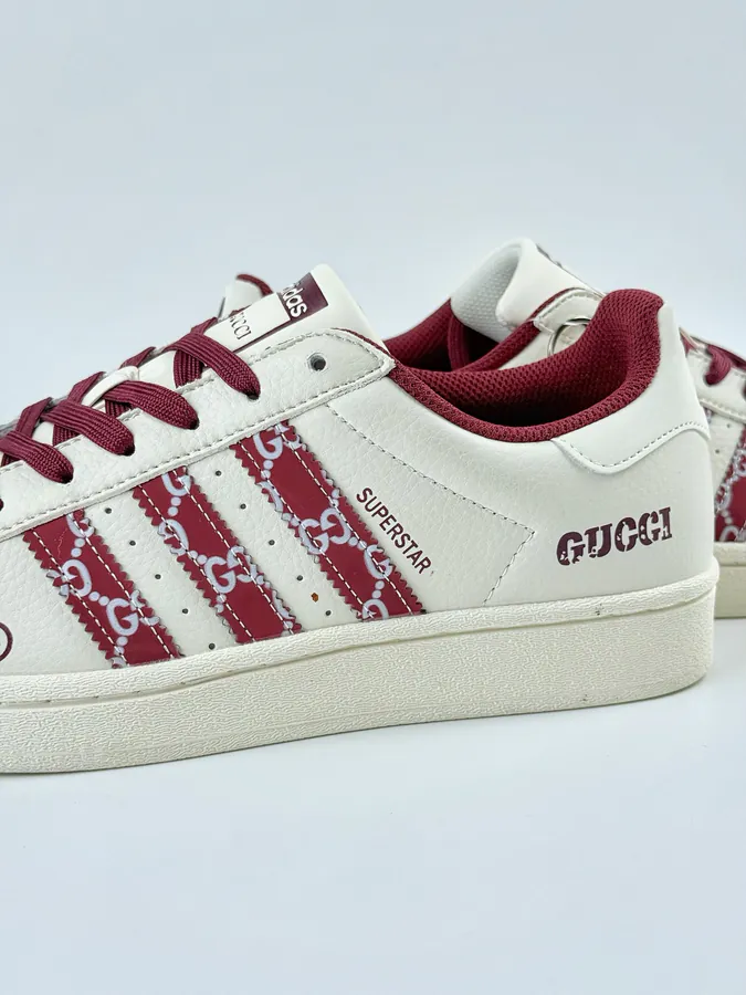 GUCCI White Red Superstar Premium Leather Sneaker